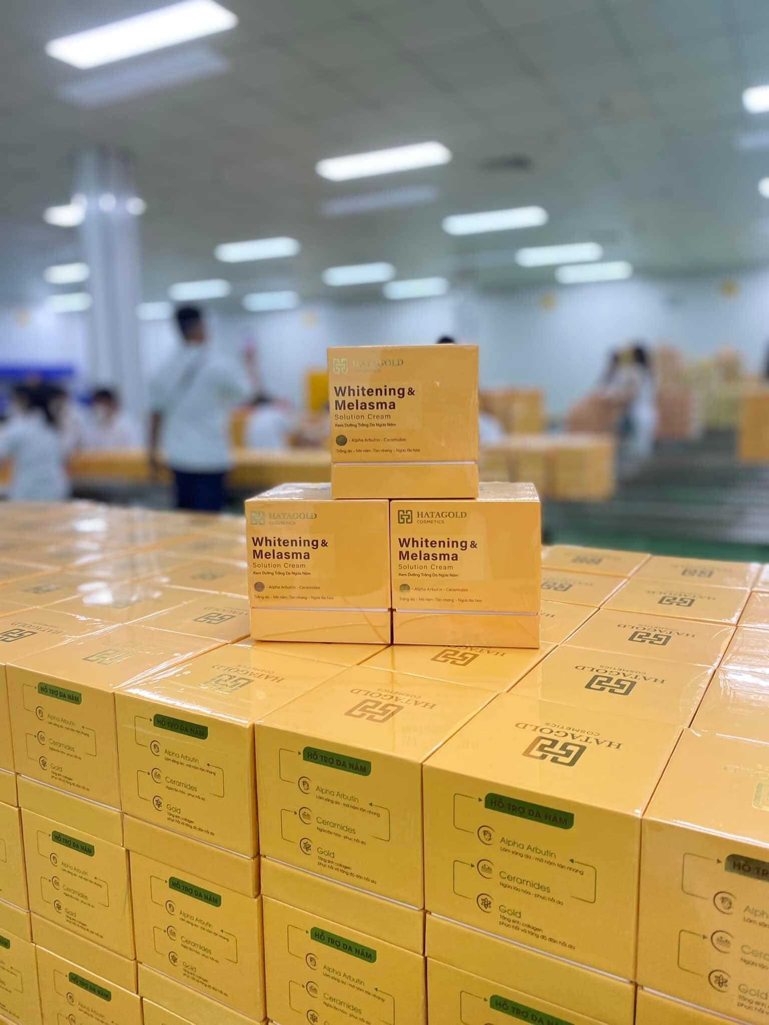 Kem Nám Nhị Sen Tinh Chất Vàng Hatagold Cosmetics Kem Nám Nhị Sen Tinh Chất Vàng Hatagold Cosmetics