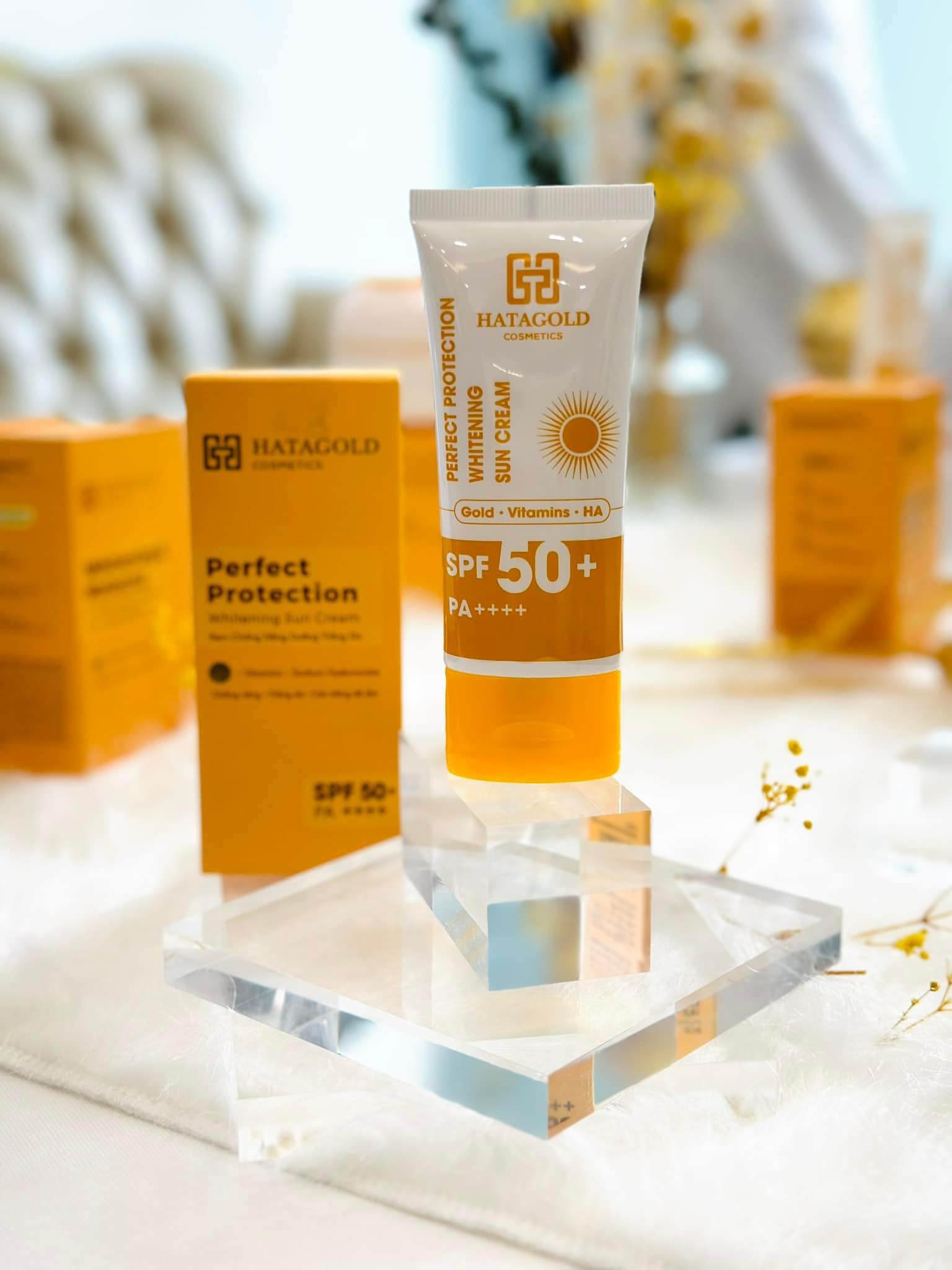 KemChống nắпɡ Cúc La Mã Hatagold Cosmetics Sản phẩm không thể thiếu và hao nhất đúng không chị em KemChống nắпɡ Cúc La Mã Hatagold Cosmetics Sản phẩm không thể thiếu và hao nhất đúng không chị em