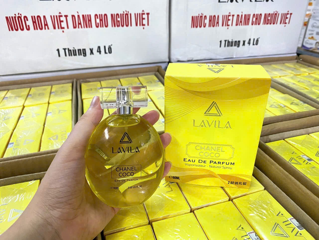 Nước hoa lavila thơm 8-12 tiếng, hàng việt nam chất lượng cao Nước hoa lavila thơm 8-12 tiếng, hàng việt nam chất lượng cao