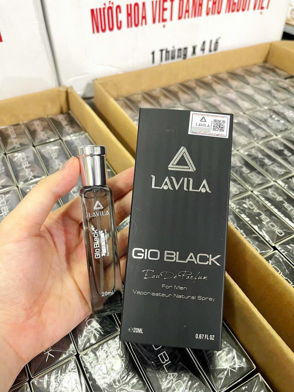 Nước hoa lavila thơm 8-12 tiếng, hàng việt nam chất lượng cao Nước hoa lavila thơm 8-12 tiếng, hàng việt nam chất lượng cao