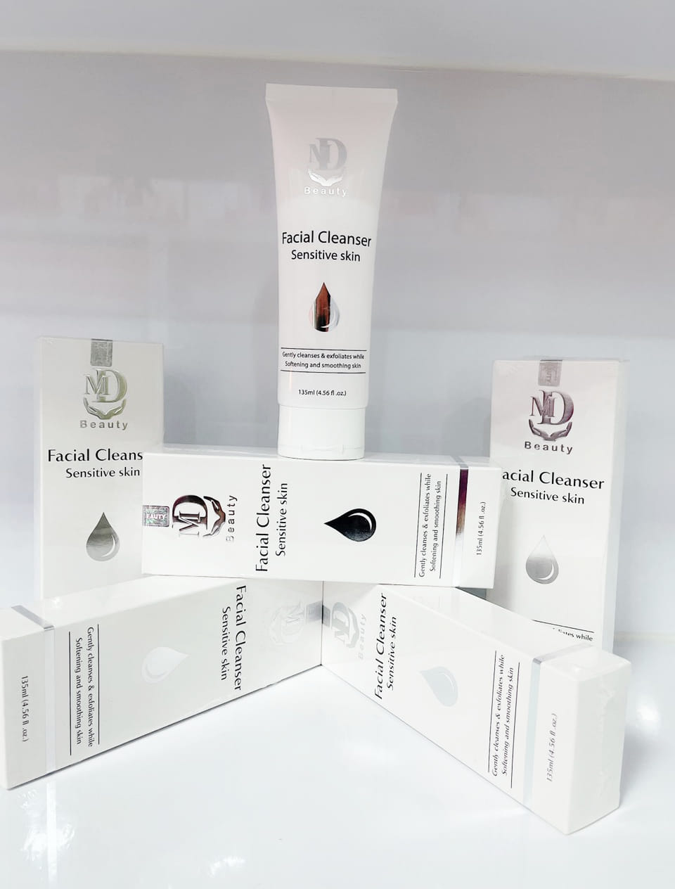 Sữa Rữa Mặt MD Beauty Facial Cleanser Với chiết xuất nha đam Sữa Rữa Mặt MD Beauty Facial Cleanser Với chiết xuất nha đam