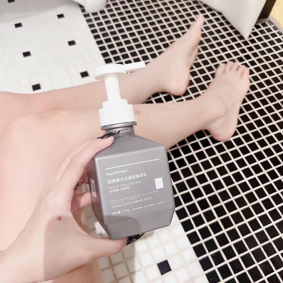 Kem kích trắng body Royal Retinol B22 The Matrix chứa 1.5% retinol, giúp làm mờ nếp nhăn ngăn ngừa các dấu hiệu lão hóa khác Kem kích trắng body Royal Retinol B22 The Matrix chứa 1.5% retinol, giúp làm mờ nếp nhăn ngăn ngừa các dấu hiệu lão hóa khác