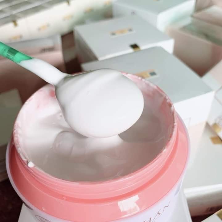 Kem Body Phấn Bà Lão chất kem vạn người mê Kem Body Phấn Bà Lão chất kem vạn người mê