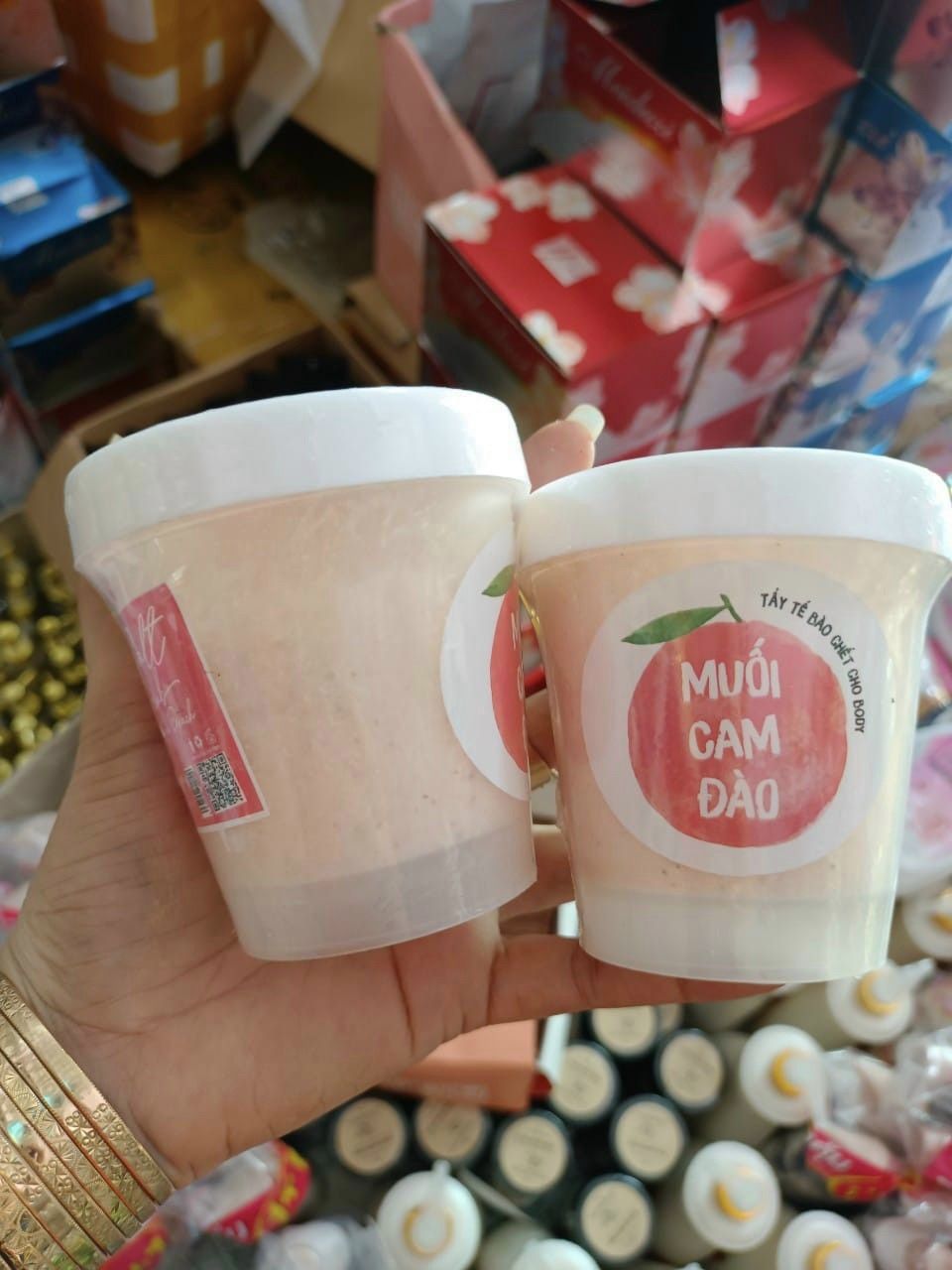 Tẩy Tế Bào Chết Onaya Muối Cam Đào Tẩy Tế Bào Chết Onaya Muối Cam Đào