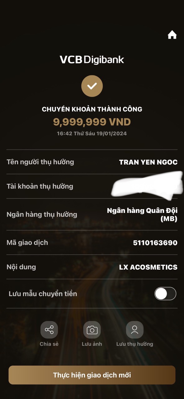 Vừa nhận được quà từ công ty còn được lì xì từ boss Đặng Phương Anh Vừa nhận được quà từ công ty còn được lì xì từ boss Đặng Phương Anh