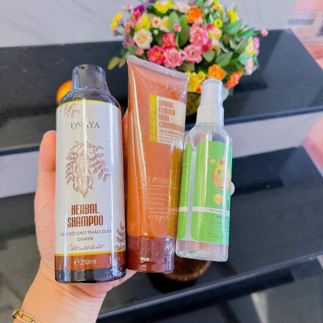 Dầu Gội Cao Thảo Dược Onaya Dầu Gội Cao Thảo Dược Onaya