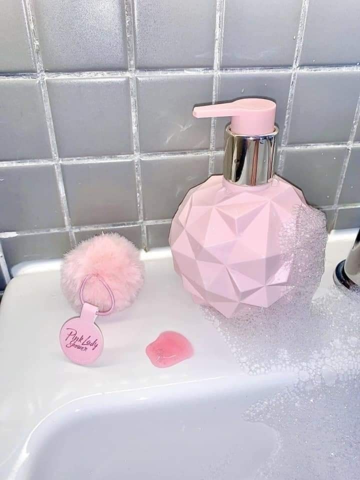 Sữa Tắm Xông Trắng Pink Lady Cái tên được săn lùng rộn ràng nhất hiện nay Sữa Tắm Xông Trắng Pink Lady Cái tên được săn lùng rộn ràng nhất hiện nay