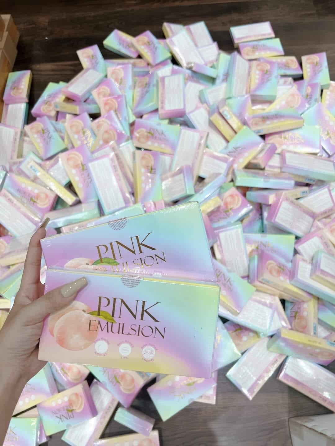 kem dưỡng má hồng Pink Emulsion Đánh má hồng cho thật xịn kem dưỡng má hồng Pink Emulsion Đánh má hồng cho thật xịn