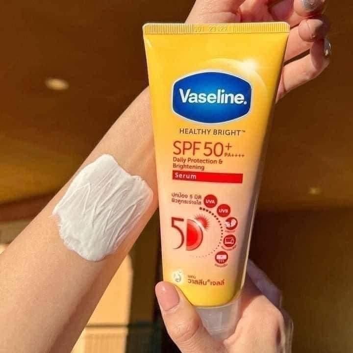 Siêu phẩm vaseline phiên bản đặc biệt làm sáng da toàn thân tức thời chỉ sau 12h sử dụng Siêu phẩm vaseline phiên bản đặc biệt làm sáng da toàn thân tức thời chỉ sau 12h sử dụng