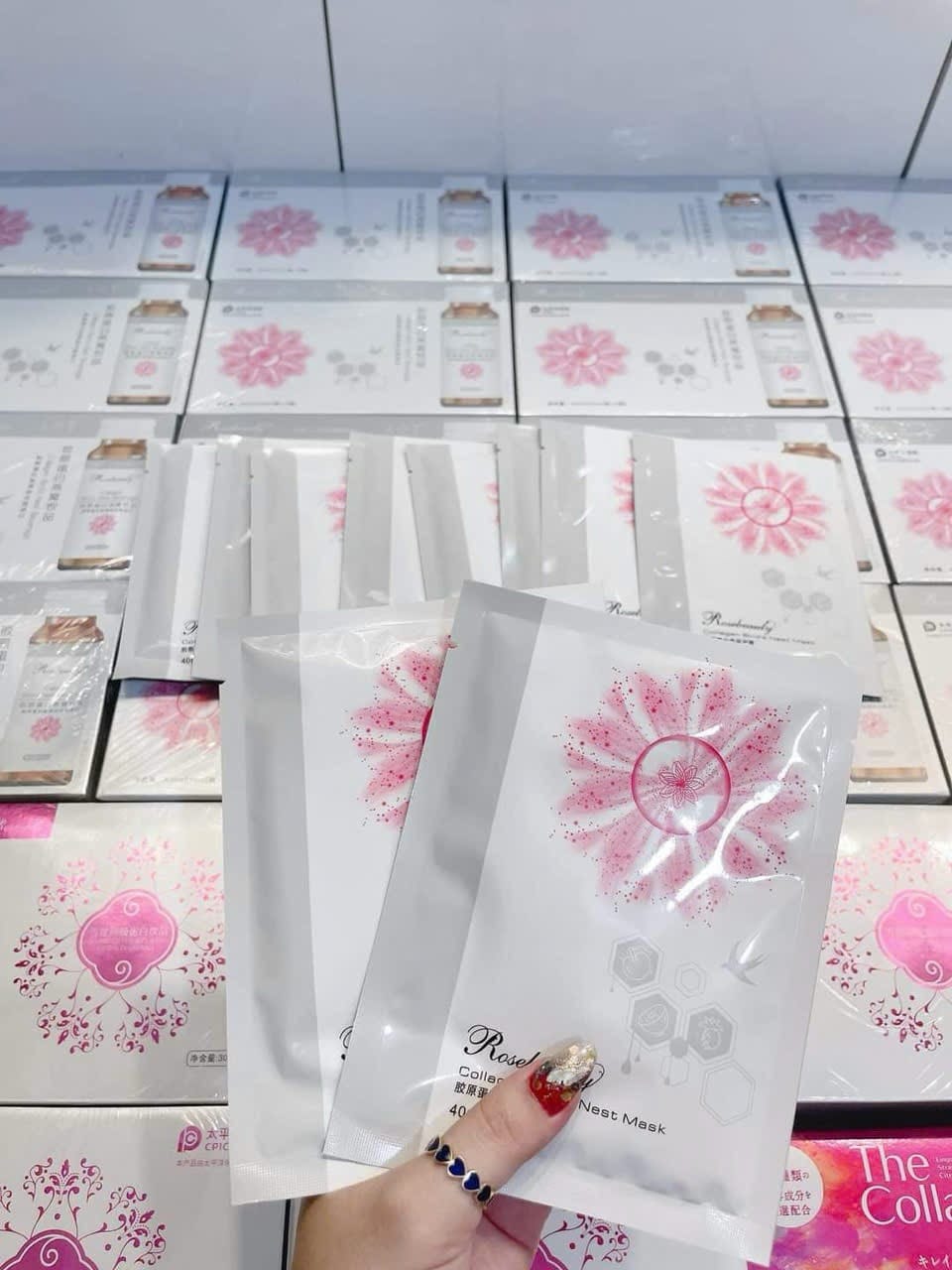 Hộp 10 miếng Nạ Yến Collagen Rose Beauty Hộp 10 miếng Nạ Yến Collagen Rose Beauty