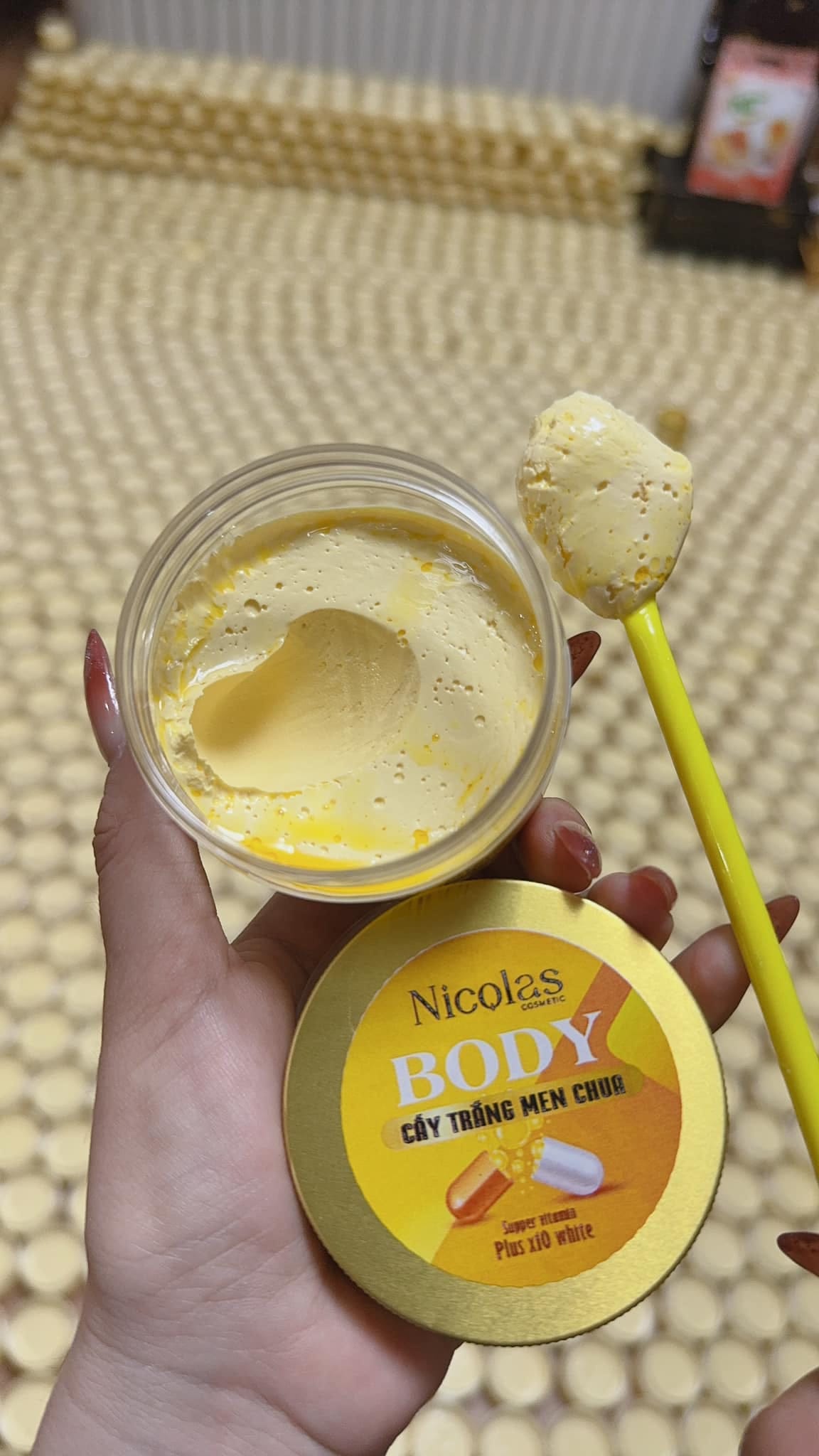 Kem Body Cấy Trắng Men Chua Nicolas Cometic Kem Body Cấy Trắng Men Chua Nicolas Cometic