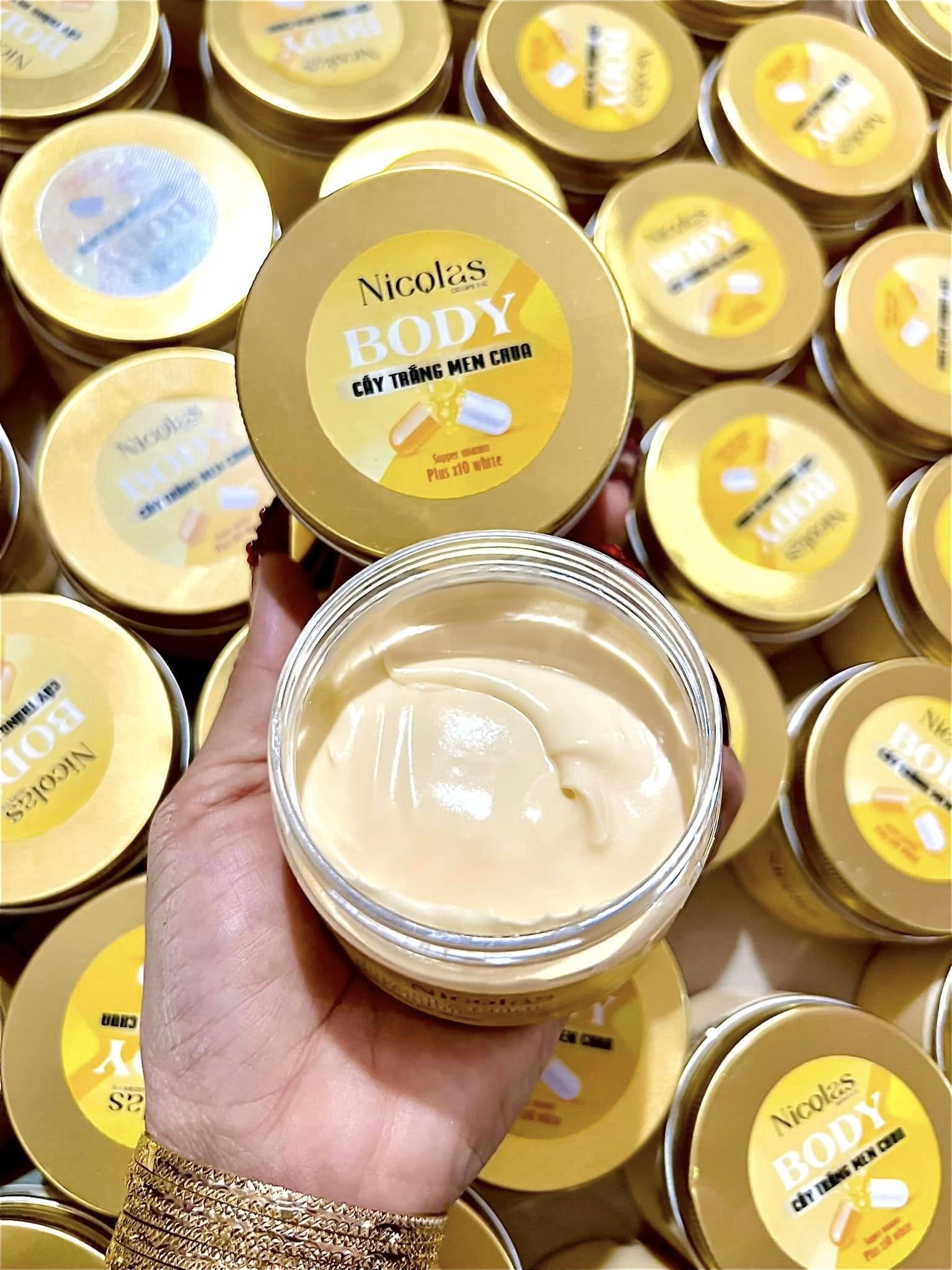 Kem Body Cấy Trắng Men Chua Nicolas Cometic Kem Body Cấy Trắng Men Chua Nicolas Cometic