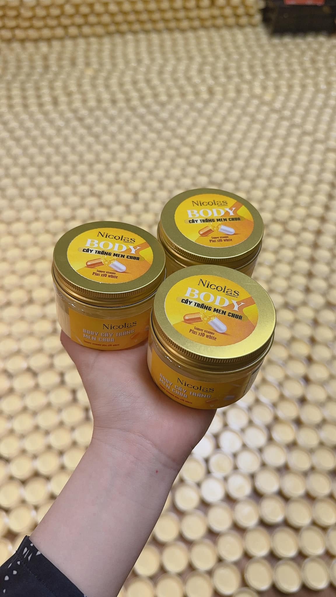 Kem Body Cấy Trắng Men Chua Nicolas Cometic Kem Body Cấy Trắng Men Chua Nicolas Cometic