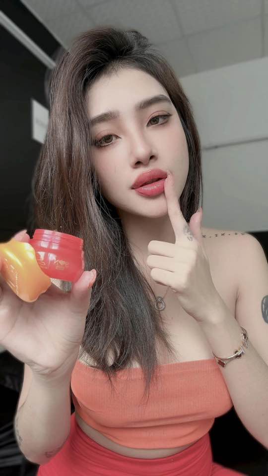 Combo Son Dưỡng Sáp Ong Kích Hồng Môi Lipstick Son Cosmetic Combo Son Dưỡng Sáp Ong Kích Hồng Môi Lipstick Son Cosmetic