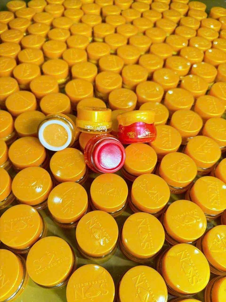 Combo Son Dưỡng Sáp Ong Kích Hồng Môi Lipstick Son Cosmetic Combo Son Dưỡng Sáp Ong Kích Hồng Môi Lipstick Son Cosmetic