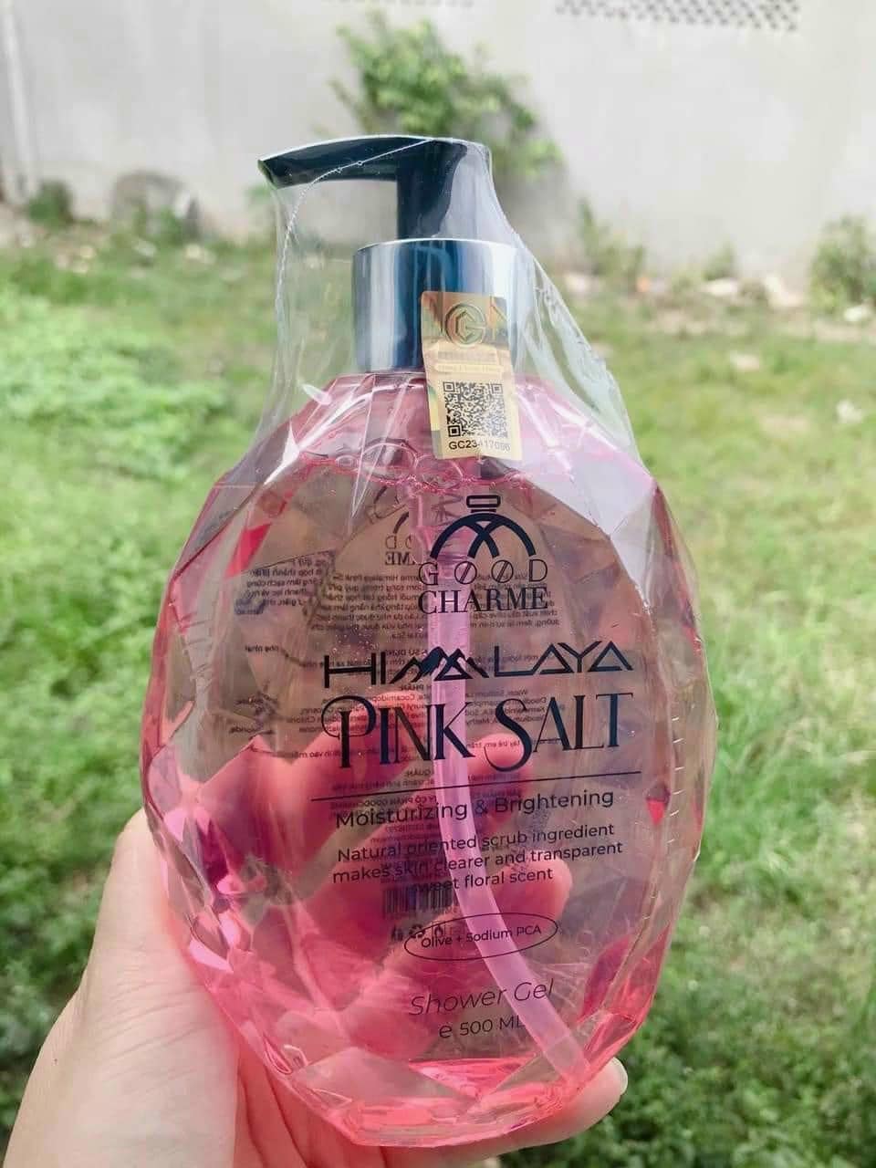 Sữa Tắm Muối Hồng GoodCharme Himalaya Pink Salt là dòng sản phẩm kết hợp hương thơm sang trọng quý phái Sữa Tắm Muối Hồng GoodCharme Himalaya Pink Salt là dòng sản phẩm kết hợp hương thơm sang trọng quý phái