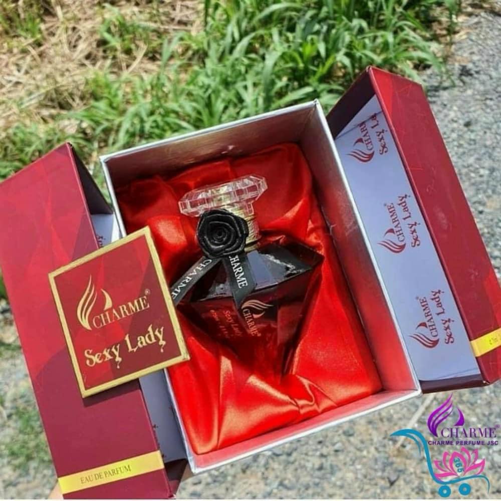 Nước Hoa Charme Sexy Lady 75ml Nữ sẽ là sự lựa chọn không thể thiếu của bất kì cô nàng nào yêu thích nước hoa. Nước Hoa Charme Sexy Lady 75ml Nữ sẽ là sự lựa chọn không thể thiếu của bất kì cô nàng nào yêu thích nước hoa.