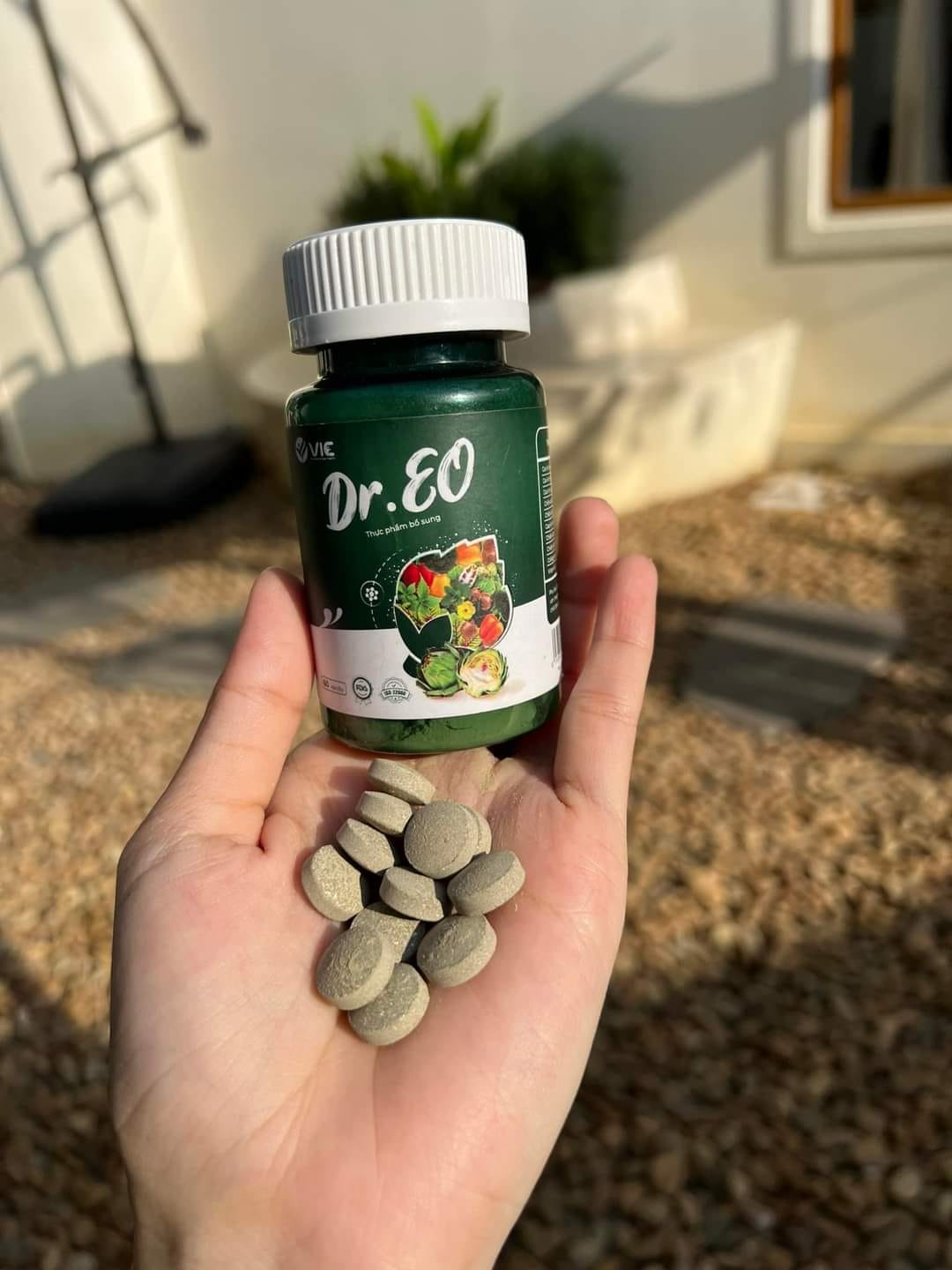 Uống gì cũng được Ăn gì cũng được Đừng quên Uống Dr Eo là được Uống gì cũng được Ăn gì cũng được Đừng quên Uống Dr Eo là được