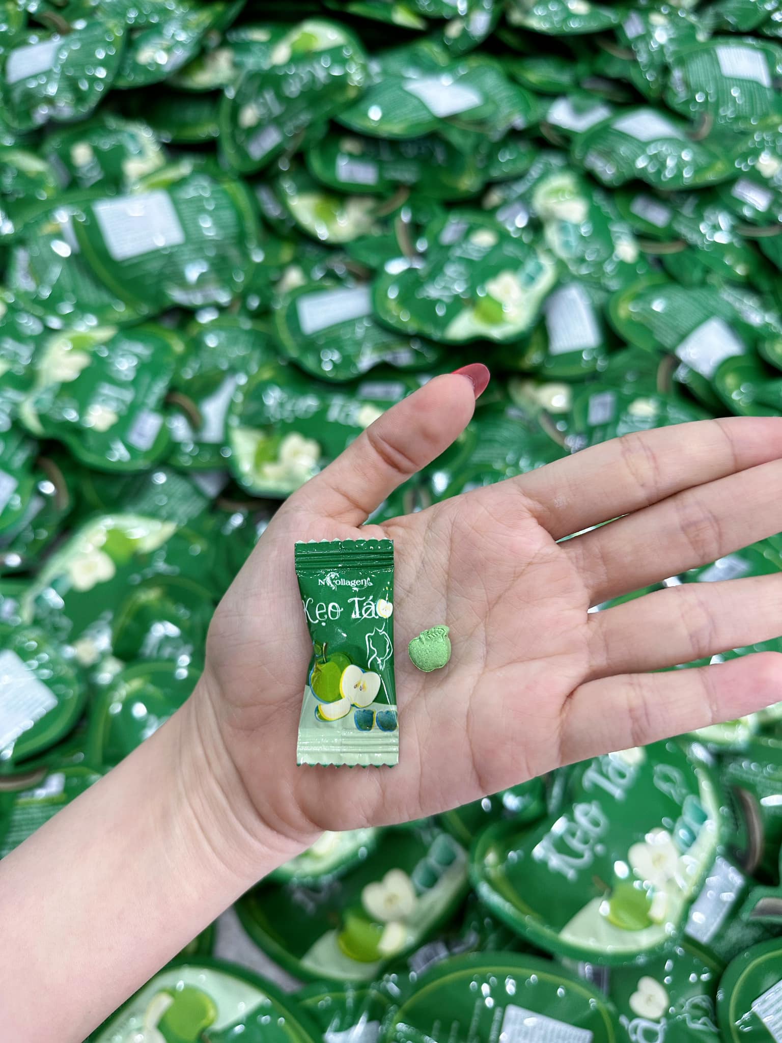 Giảm mỡ bụng không còn là cuộc chiến với Kẹo Táo Thải Mỡ Bụng N Collagen Giảm mỡ bụng không còn là cuộc chiến với Kẹo Táo Thải Mỡ Bụng N Collagen