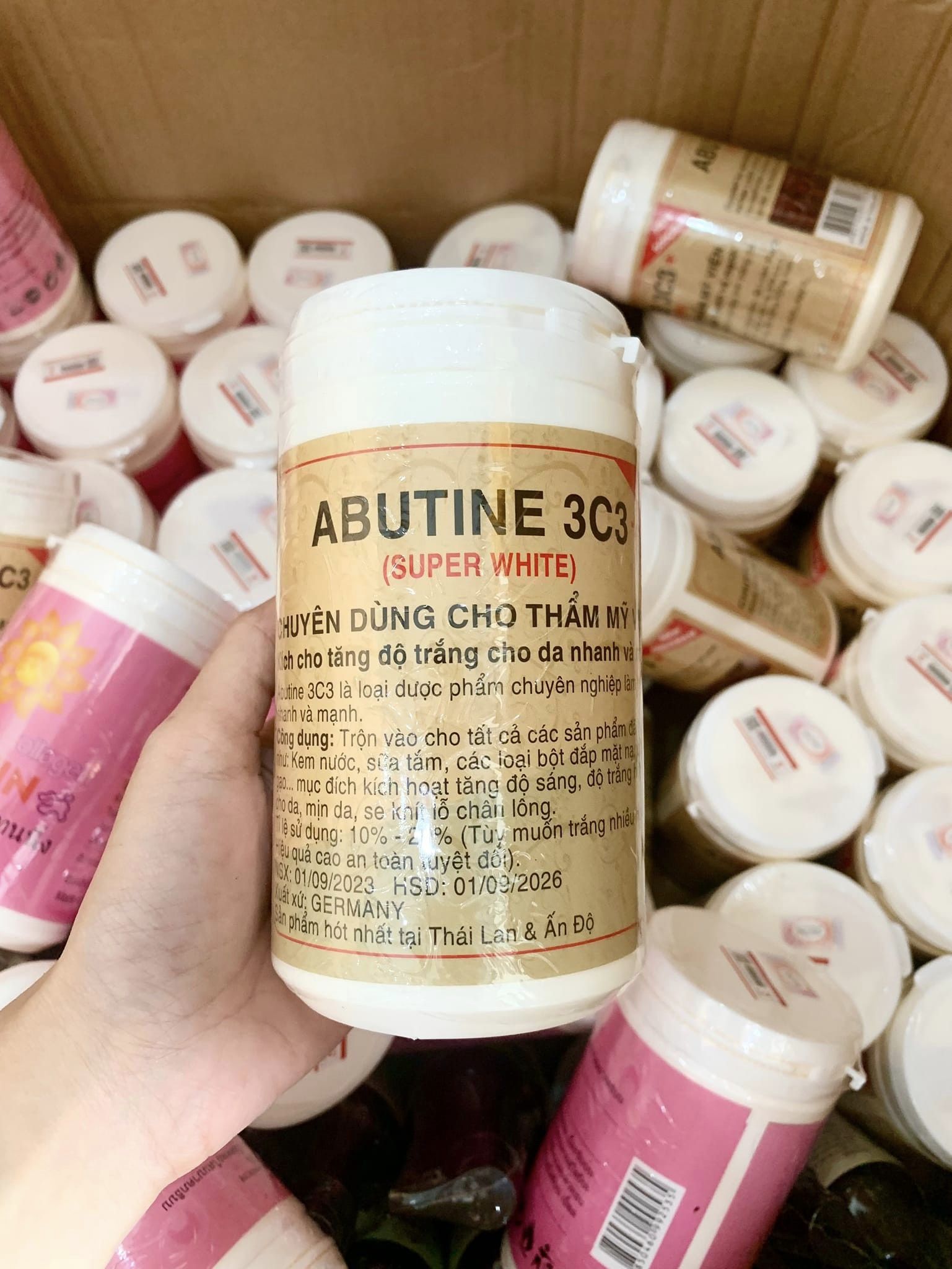 Kem Kίсh Trắng Abutine 3C3 Super White 500g Kem Kίсh Trắng Abutine 3C3 Super White 500g