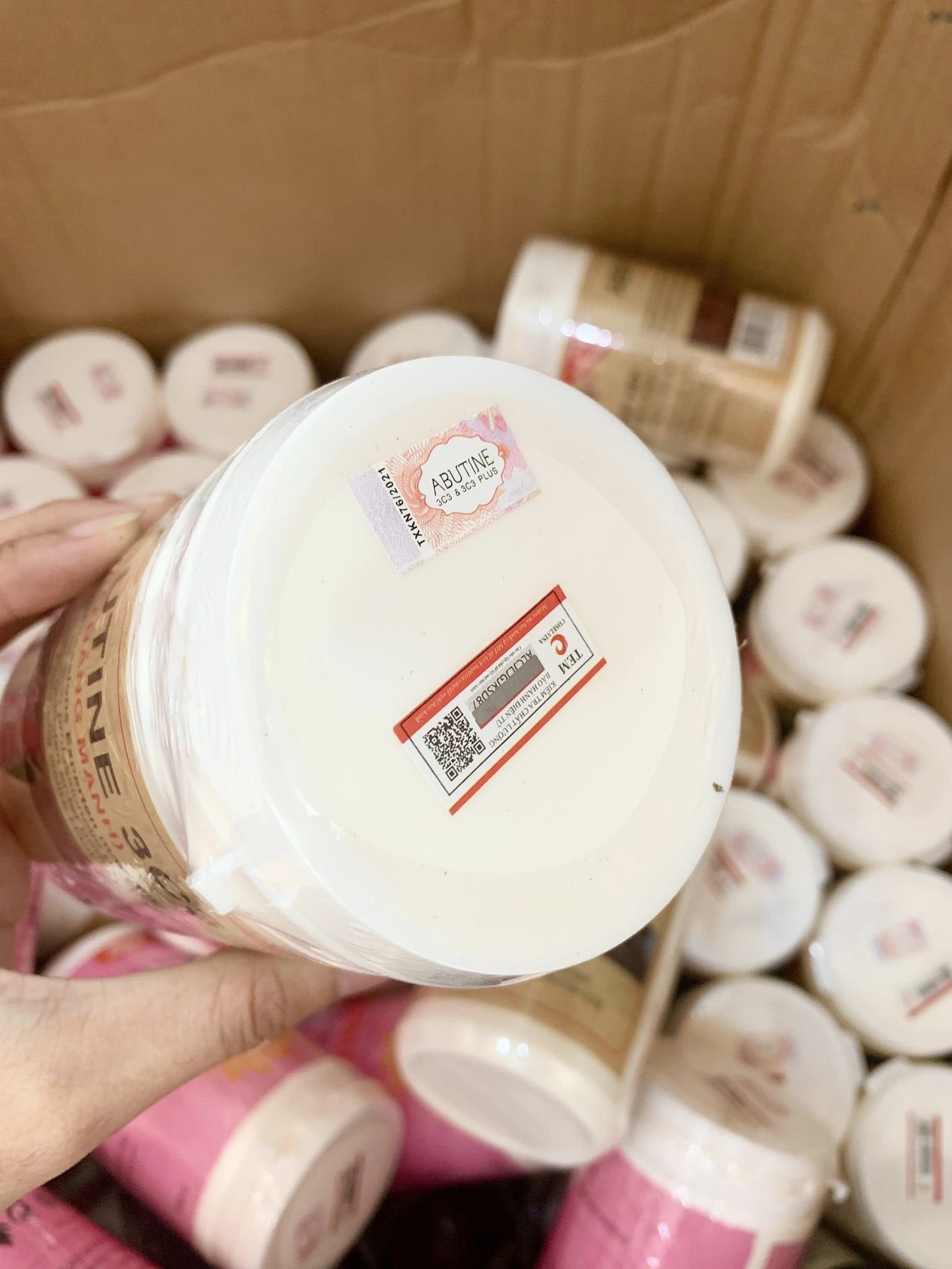 Kem Kίсh Trắng Abutine 3C3 Super White 500g Kem Kίсh Trắng Abutine 3C3 Super White 500g