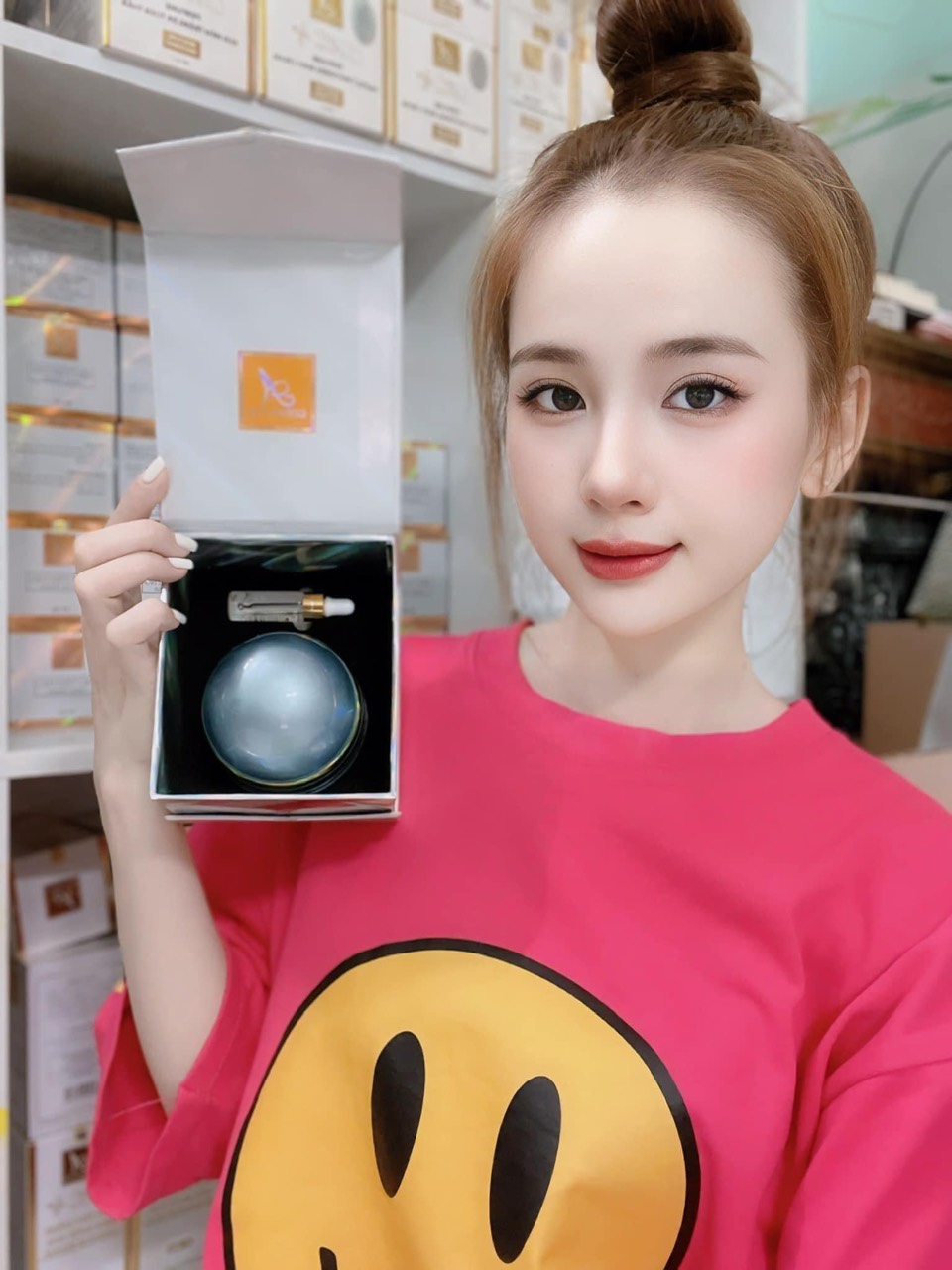 Các chị nếu cảm thấy mình đã bị đốm nám tàn nhang thì phải xài liền Face nám nhân sâm nhà em nhen Các chị nếu cảm thấy mình đã bị đốm nám tàn nhang thì phải xài liền Face nám nhân sâm nhà em nhen