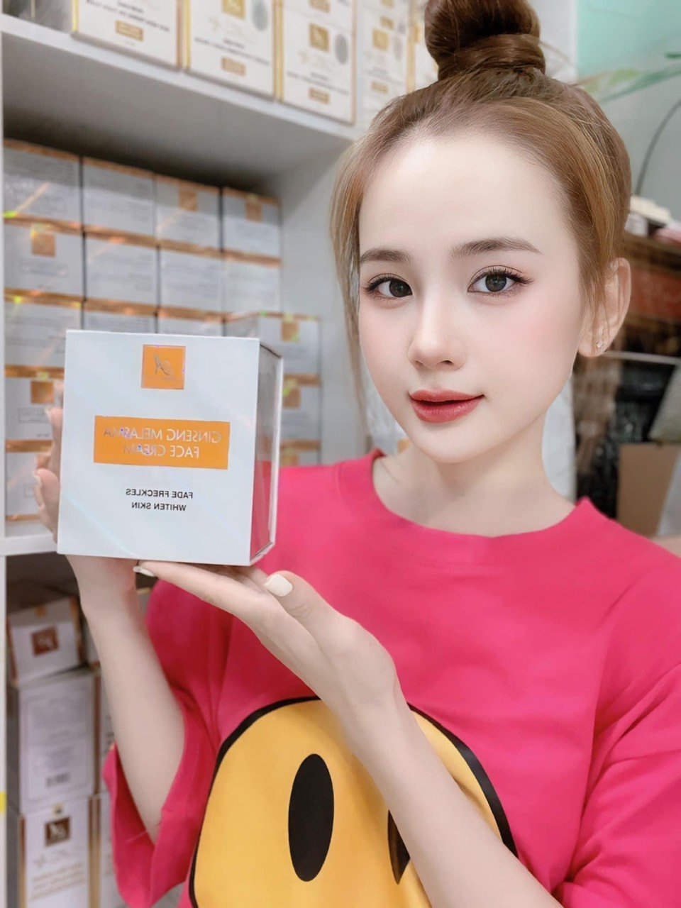 Các chị nếu cảm thấy mình đã bị đốm nám tàn nhang thì phải xài liền Face nám nhân sâm nhà em nhen Các chị nếu cảm thấy mình đã bị đốm nám tàn nhang thì phải xài liền Face nám nhân sâm nhà em nhen