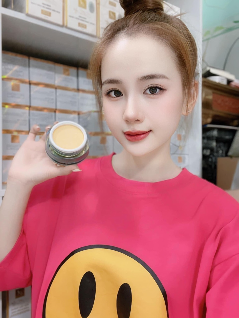 Các chị nếu cảm thấy mình đã bị đốm nám tàn nhang thì phải xài liền Face nám nhân sâm nhà em nhen Các chị nếu cảm thấy mình đã bị đốm nám tàn nhang thì phải xài liền Face nám nhân sâm nhà em nhen