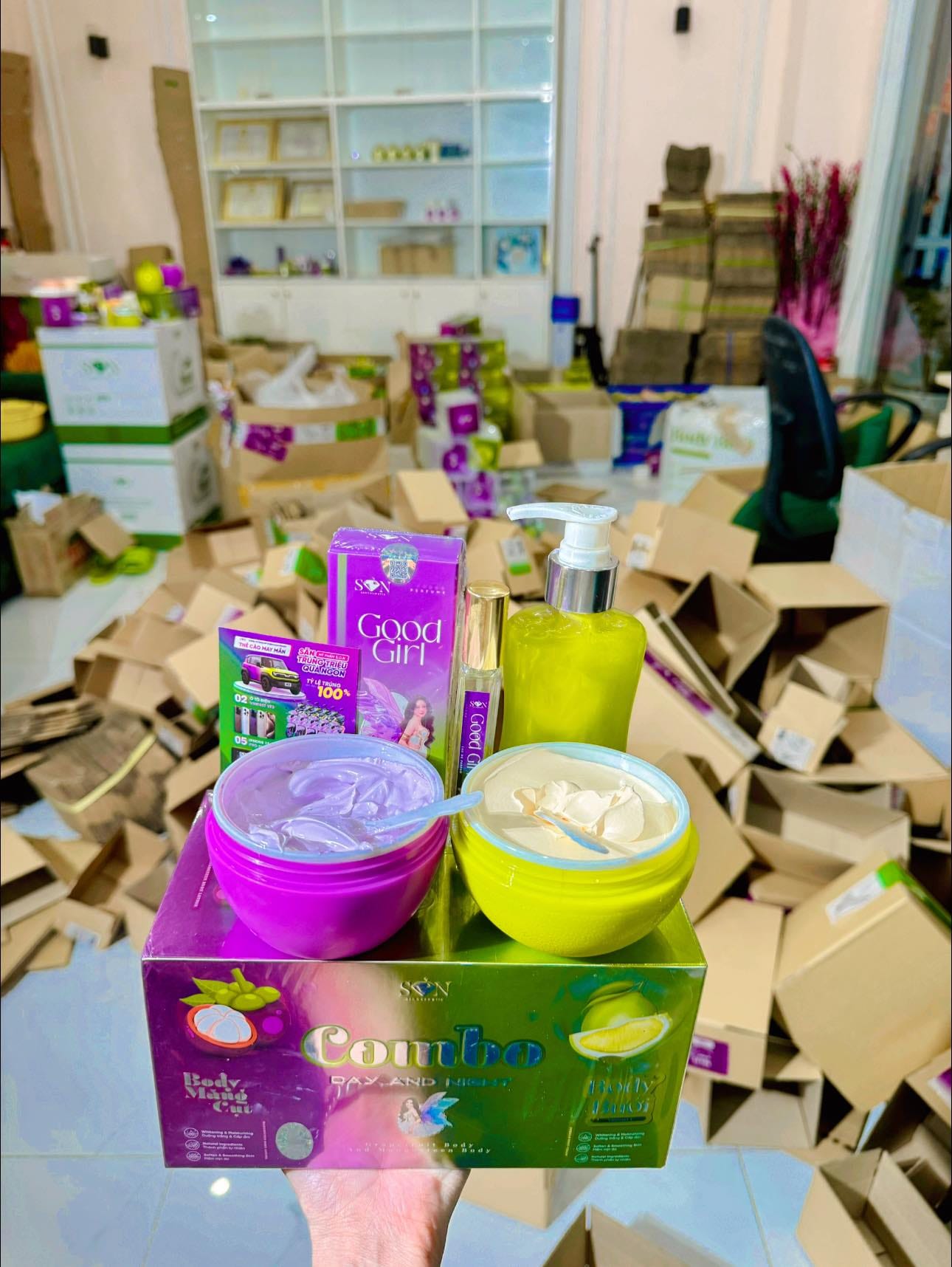 Nữ hoàng của dòng dưỡng trắng Body chỉ có thể là combo ngày đêm Body Bưởi và Măng Cụt Nữ hoàng của dòng dưỡng trắng Body chỉ có thể là combo ngày đêm Body Bưởi và Măng Cụt