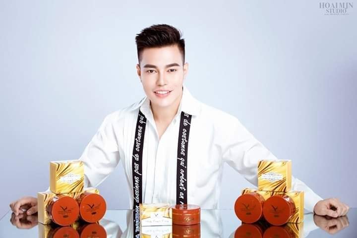 Trưa nóng bức, thoa kem body VIP White là lựa chọn hoàn hảo