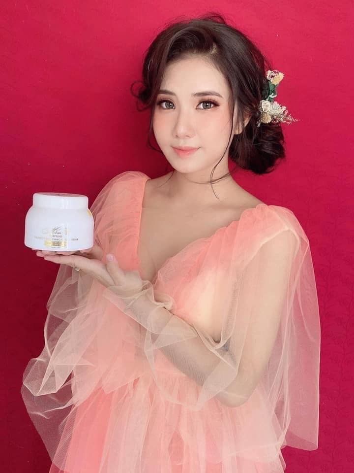 Kem body Mềm đặc biệt thơm như mối tình đầu