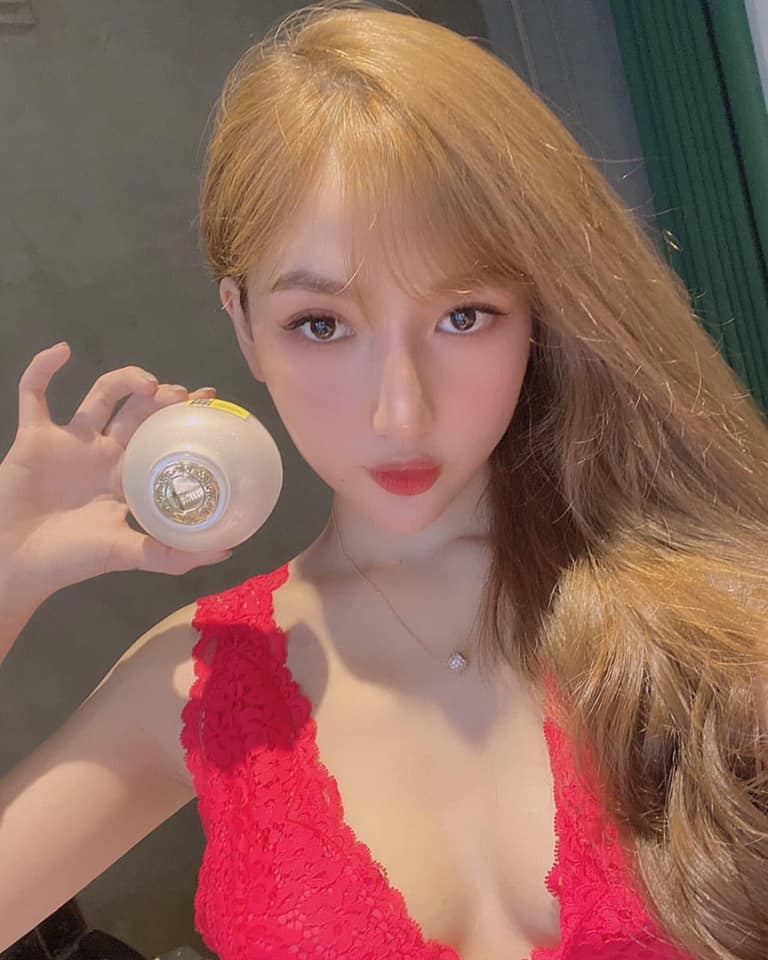 Muốn trắng nhanh thì siêng thoa kem face Pháp