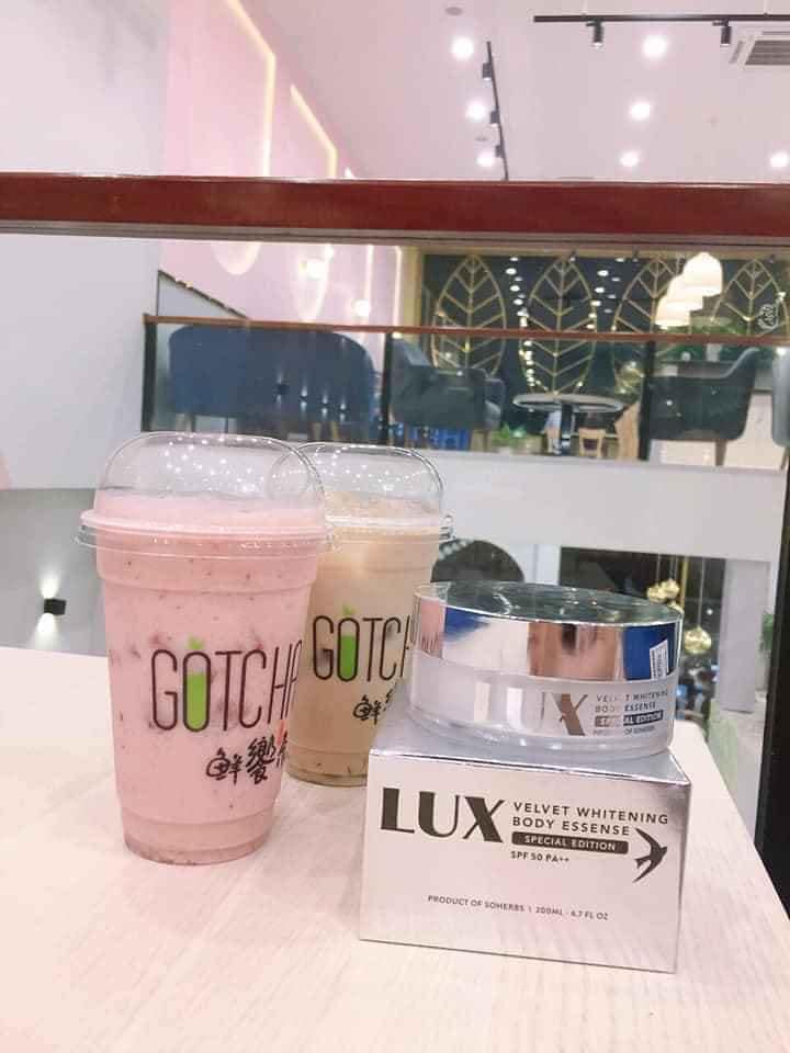 Với Kem body Lux - đen lì như trâu cũng phải bật tone tỏa sáng