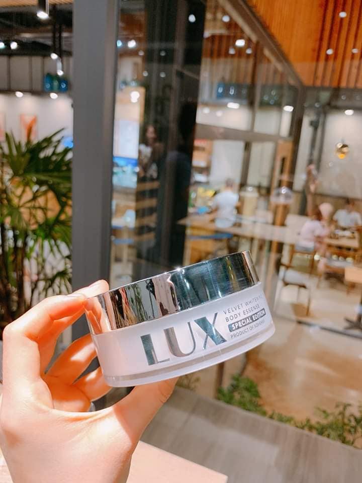 Bạn dưỡng da mãi mà vẫn ko trắng - đừng ngại ib mình nhé!!