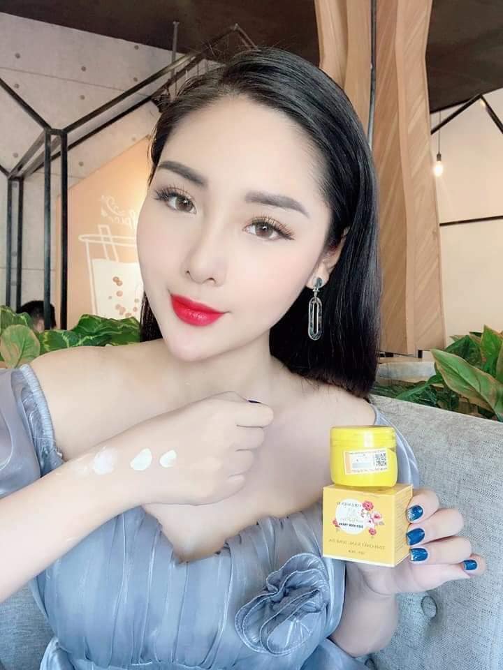 Cô gái của Collagen x3 xinh hết phần thien hạ luôn nà