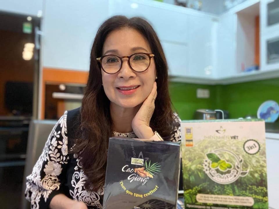 Nghệ sỹ Kim Xuân là fan cứng của Cà phê xanh và Cao gừng