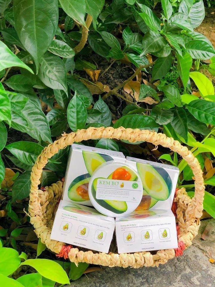Kem body bơ Lá Organic - bùa yêu cho nàng da trắng dáng xinh