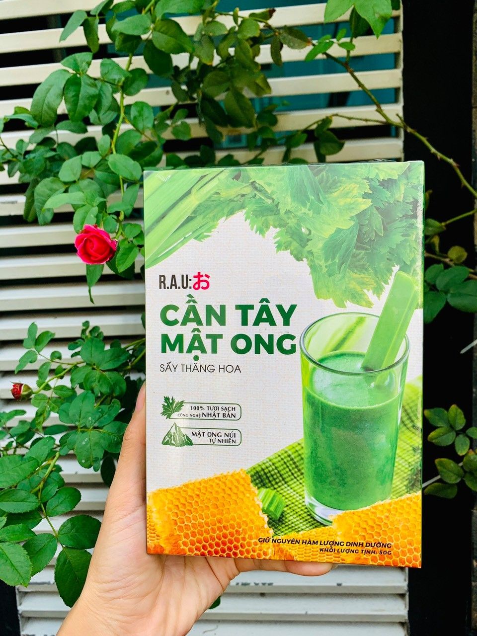 Hãy bảo vệ bản thân mỗi ngày bằng CẦN TÂY MẬT ONG