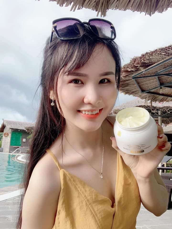 Kem body mềm nước hoa 2020 chống nắng cực tốt Kem body mềm nước hoa 2020 chống nắng cực tốt