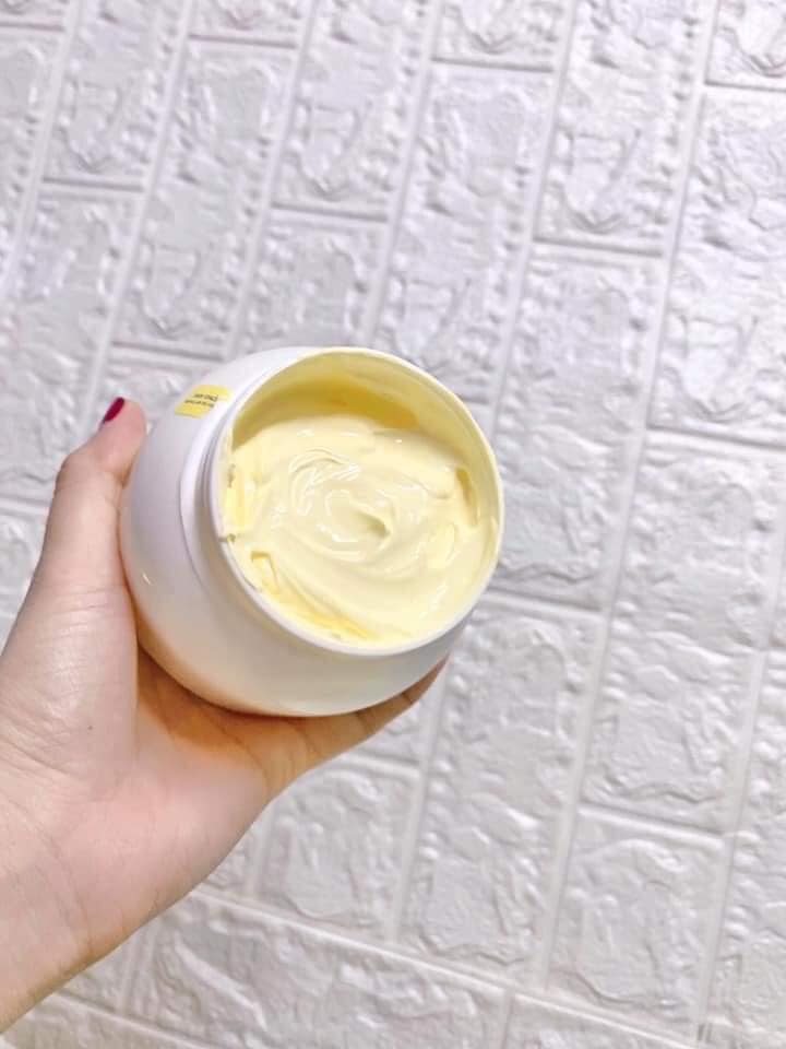 Kem body mềm nước hoa 2020 chống nắng cực tốt Kem body mềm nước hoa 2020 chống nắng cực tốt