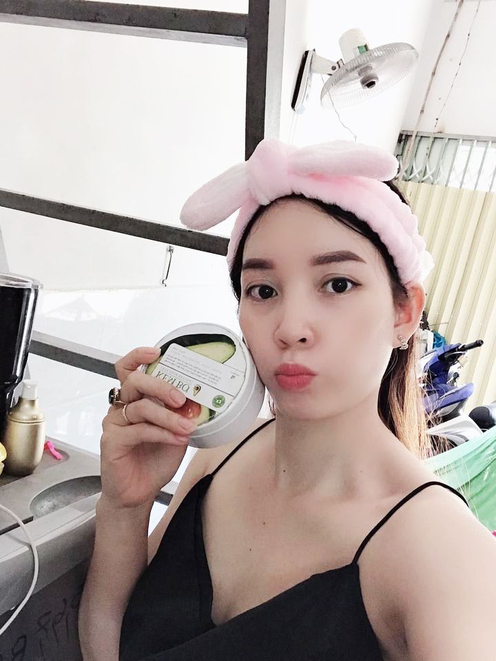 Kem body bơ chiết xuất từ bơ xanh - bơ hạt mỡ - tinh dầu hướng dương, sữa non...